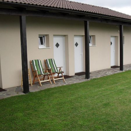 Penzion Kameňák Kamenný Újezd Exterior foto